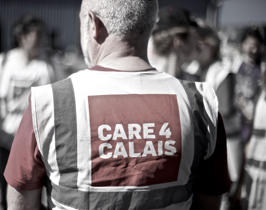Daviidedog's tweet photo. La Brigada de los Barbudos Blancos go to Calais https://t.co/u1SJtEydbK https://t.co/fQ2yQiWfi7