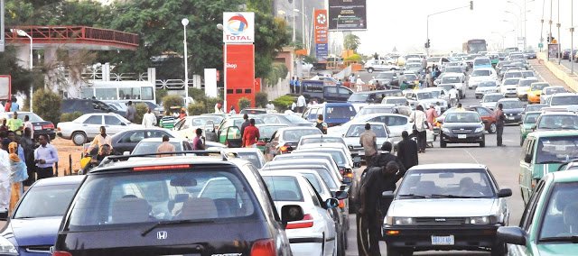 TheNerveAfrica's tweet photo. #NewsUpdate Fuel scarcity brews as Nigeria oil workers begin strike today. https://t.co/KbuZClYoqC