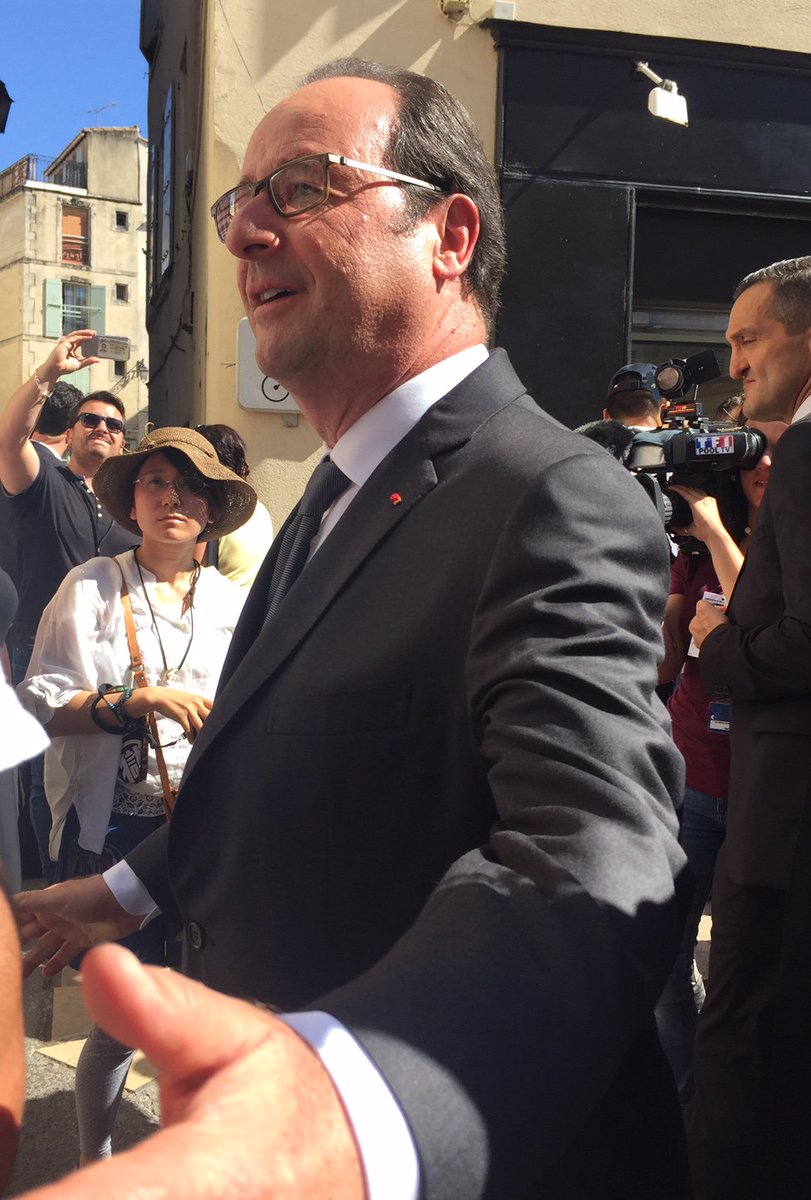plusjul's tweet photo. Moi, Photographe
Séduit par les @rencontresarles, @fhollande songe à changer de job
Lu sur #Wipplay @gaspardgantzer https://t.co/x2pCWAmt5z