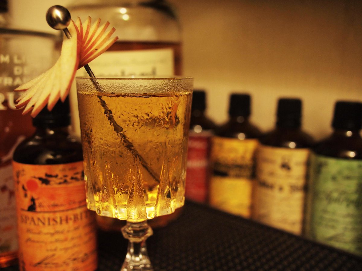 housebotanicals's tweet photo. Pyrenees Cocktail

60ml / 2oz Calvados
30ml / 1oz Prucia Plum Wine
3 Dashes Dr. Adam Elmegirab's #SpanishBitters https://t.co/snXPBYfkOb