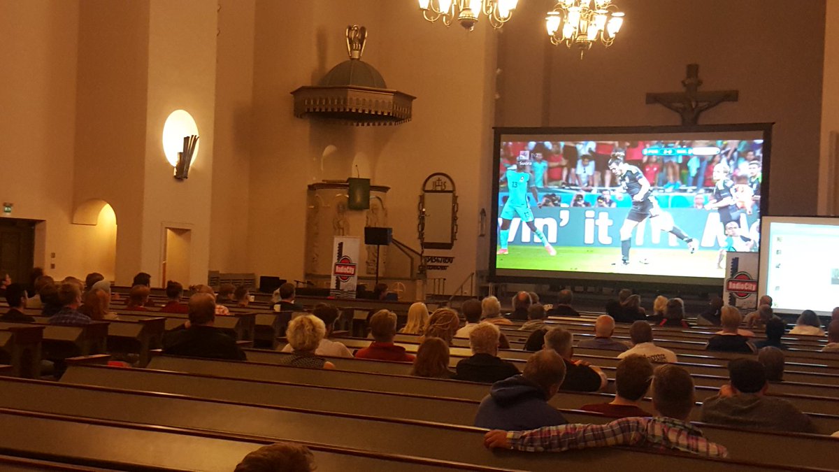 an_blogs's tweet photo. Today in Helsinki #Finland - #EURO2016 #football studio in the #church Part II :) #GER- #FRA #futiskirkko #emfutis https://t.co/cE1Nwx0J6U
