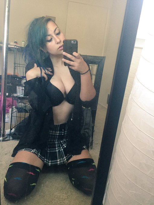 MUST #FOLLOW &amp; #RT   😍😍 @Anakin_Avery 😍😍  🔥🔥 🇸️🇪️🇽️🇾️ 🔥🔥 #Camgirl  #GoAndShowHerLove 💕💕 https://t.co<a href="/tag/follow"class="tags">#FOLLOW</a><a href="/tag/rt"class="tags">#RT</a><a class="tags" target="_blank" title="On Twitter" href="/?out=eyJ0eXAiOiJKV1QiLCJhbGciOiJIUzUxMiJ9.eyJpYXQiOjE3MjQyMjMxOTksImlzcyI6InR3cG9ybnN0YXJzLmNvbSIsIm5iZiI6MTcyNDIyMzE5OSwiZXhwIjoxNzU1NzU5MTk5LCJyZWRpcmVjdF91cmwiOiJodHRwczovL3R3aXR0ZXIuY29tL0FuYWtpbl9BdmVyeSJ9.nqDzwmkqYXmIyA3VOkwpFsfKyMVnznn-Ds7plDRqLV4R22eWBv_ejC9tzCFxnqW69CoSid_hZ57s8rHyJ3VTGw">@Anakin_Avery</a><a href="/tag/camgirl"class="tags"><span>#camgirl</span></a><a href="/tag/goandshowherlove"class="tags"><span>#goandshowherlove</span></a>