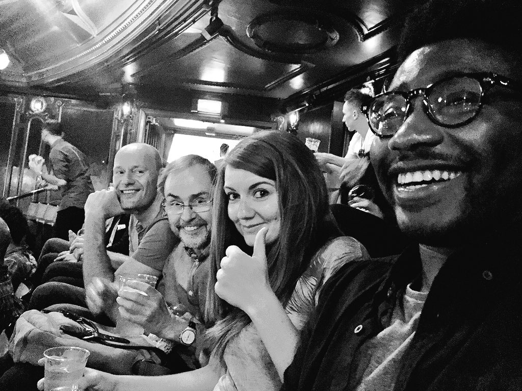 Premiere Tiiime at the London Palladium 🍷 #DESIGNDISRUPTORS <a href="/InVisionApp/">Freehand by InVision</a> <a href="/jeffaddeh/">Jeff</a> <a href="/Lisajo_Design/">Lisa Jo Robinson</a>