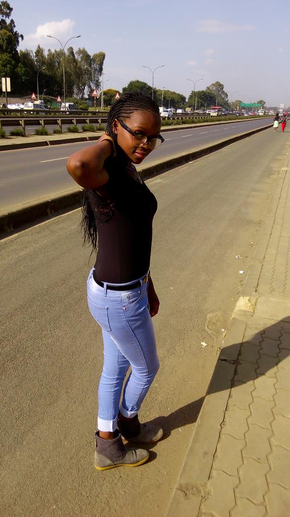 ewanjiku344's tweet photo. #See9SeeKenya  proud of our roads,the main famous road in Kenya THIKA HIGHWAY https://t.co/H36mCLMqDj