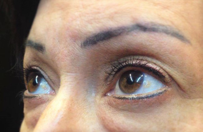 GoldenGuns13's tweet photo. Making beautiful women feel good today with permanent makeup eyeliner! @diamonddeb @GoldenGuns13 #eyeliner https://t.co/YF5O6VKfBN