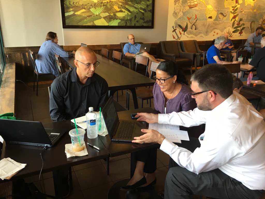 RkellyRachel's tweet photo. Dancing towards insight! @cdolcelatte @Nholjes & Rod forecasting & scheduling! #elevate78 #sbuxmatl https://t.co/zxbps5hASP