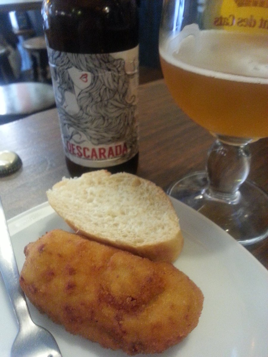 La Descarada <a href="/MALASOMBRAC/">CERVEZA MALASOMBRA</a>  me encanta su etiqueta #🍻#CervezasArtesanas <a href="/cervezadviernes/">Cerveza del Viernes</a> <a href="/NosGustaCerveza/">NosGustaLaCerveza</a> <a href="/slaintesal/">Sláinte Salamanca</a>