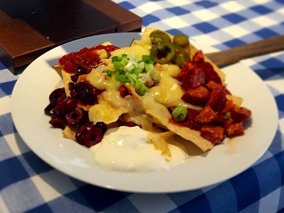 Bleu_Persille's tweet photo. Nouveauté au marché des Possibles! #marchédespossibles #nachos #raclette #nouveauté #vendredi https://t.co/9npzwb885y