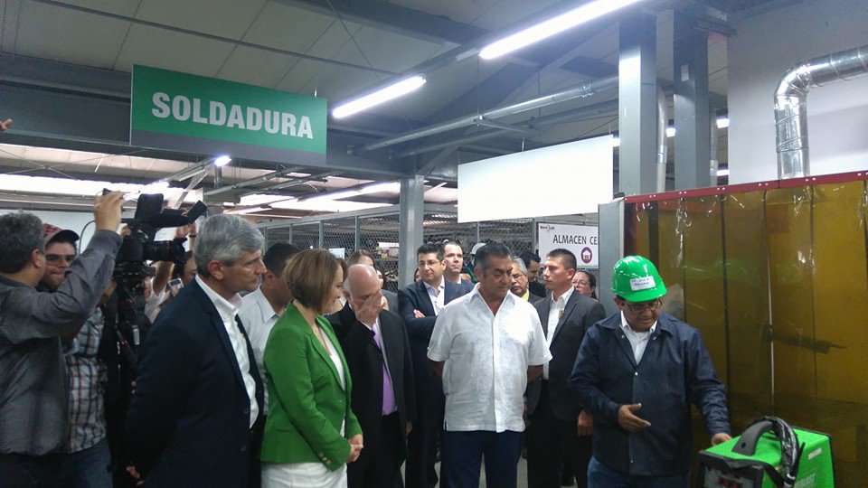 JaimeRdzNL's tweet photo. Con talleres mejor equipados los alumnos del #Conalep salen más preparados. Gracias a #Praxair por su apoyo. https://t.co/2sTRPVgze8