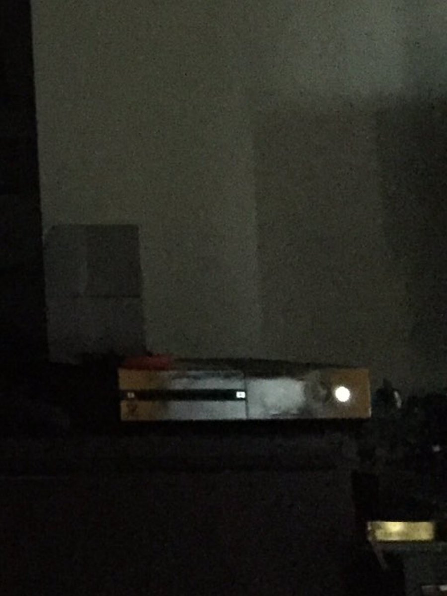kirklandscle's tweet photo. @GameOverGreggy Can we get a better image of this Xbox One Console!? https://t.co/cxMUPMUnhK