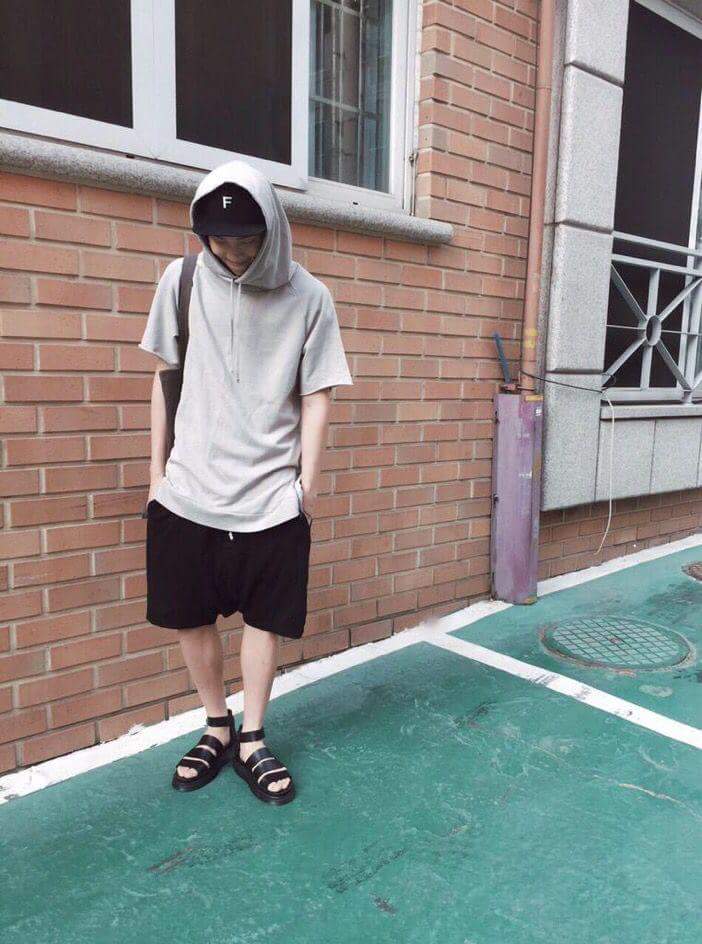 RYetnalezy's tweet photo. #HugNamjoon 
Te amo preciso
Sarang heyo rapmonster
No agas caso de lo q dicen siempre va a haver gente así 
A.R.M.Y https://t.co/QpMLDpiovH