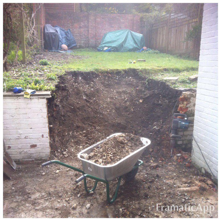 BNBrickwork's tweet photo. Before garden
https://t.co/rBiWMEhnum https://t.co/hixCgUF8EX