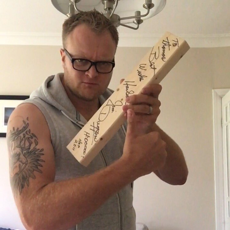 TCdeathcat's tweet photo. Got a 2x4 from @OfficialHacksaw for my brother for his birthday! Made it over the pond safe! https://t.co/r0BUsu7cuy