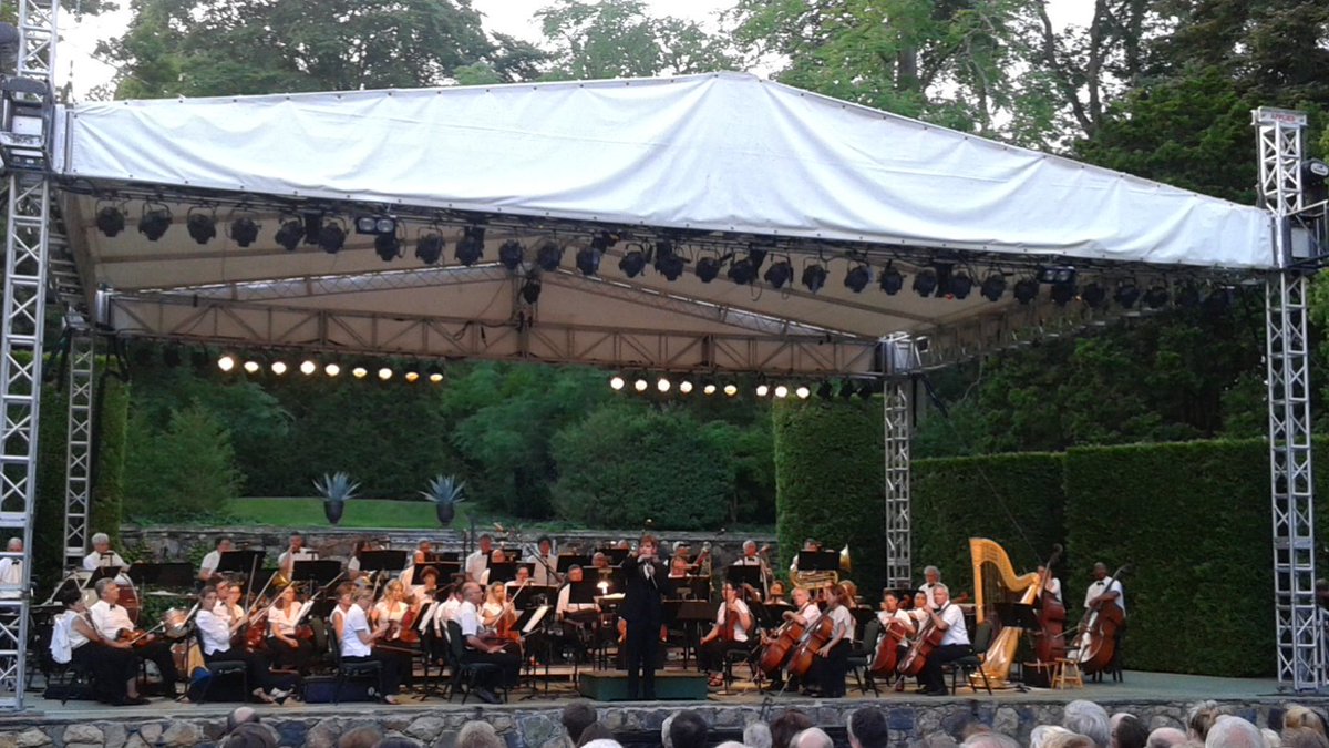 #tbt to last summer's concert at Longwood Gardens! Join us this year on August 13: ow.ly/g2LK3008Duo