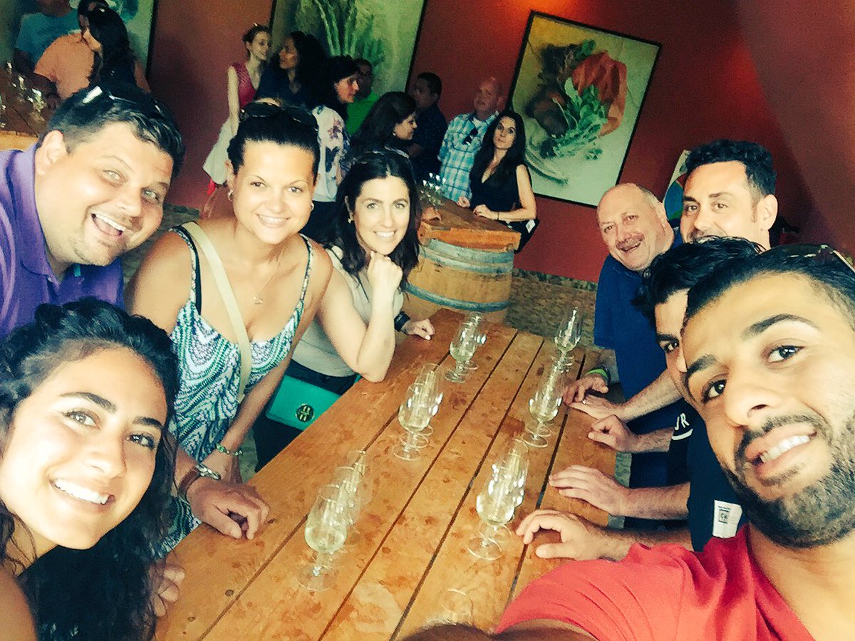 KarineDirani_TD's tweet photo. #TDTeammates Wining and dining with the #bestteam @PeterStajan_TD https://t.co/XiEPi2Ddts
