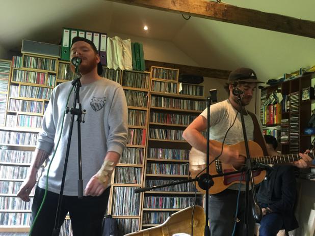 BreakfastBrian's tweet photo. On OReilly Country @HollowayroadUK in session tonight @cambridge105 #goodthing on the way #wesaidso in https://t.co/ueNMyd3Hgn