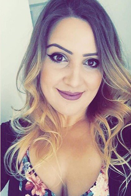 TimmyTakeout's tweet image. Y&apos;all RT if you think my sister Sarah should start a channel! She&apos;s so beautiful and has the best personality ever 😍