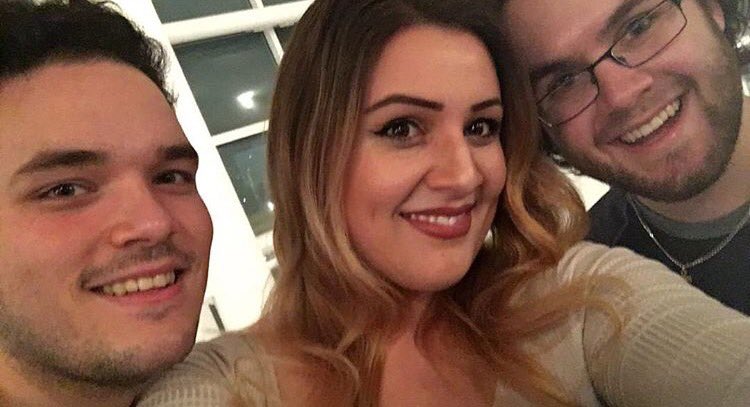 TimmyTakeout's tweet image. Y&apos;all RT if you think my sister Sarah should start a channel! She&apos;s so beautiful and has the best personality ever 😍