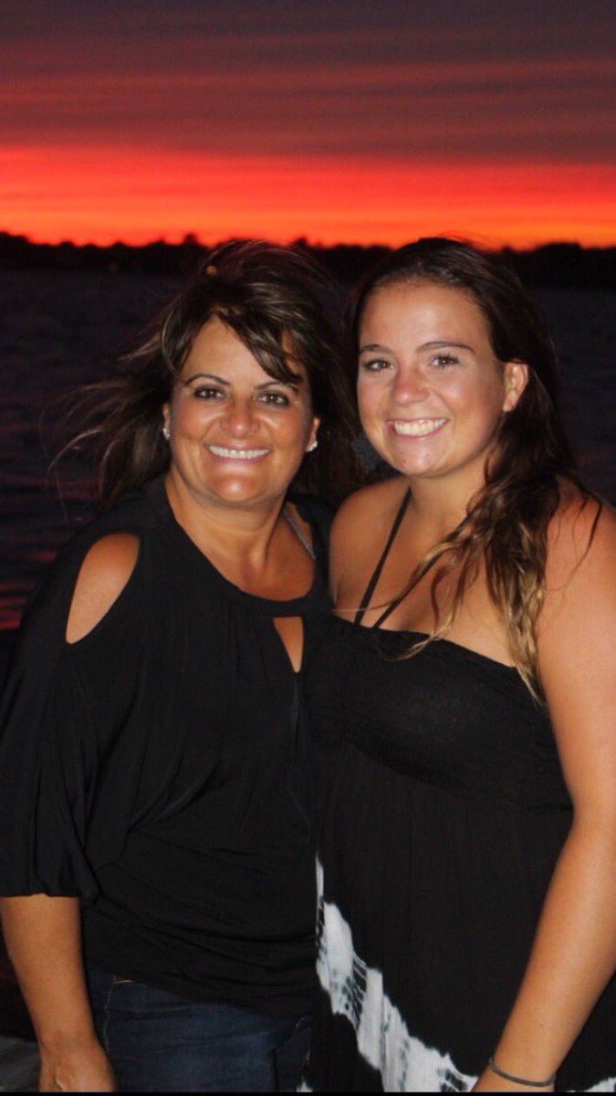 Henny's Mom tweet media