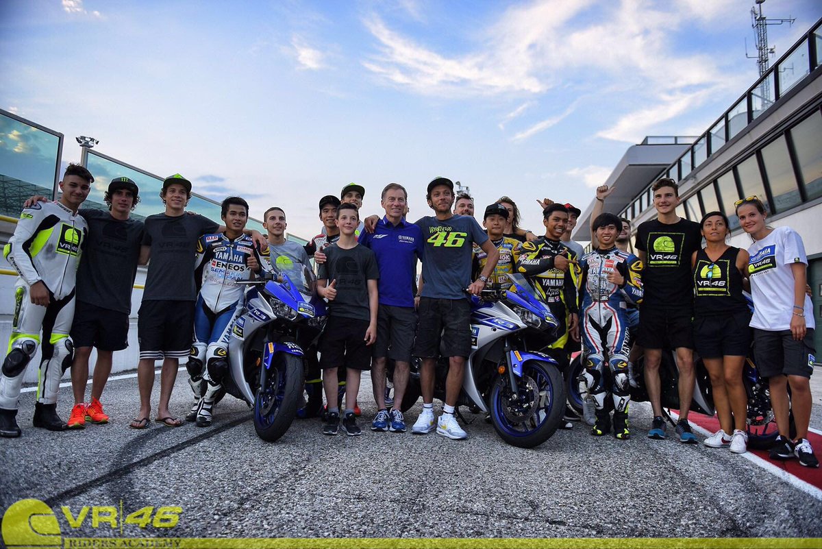 Il master camp continua!
Oggi <a href="/circuitomisano/">Misano World Circuit</a>!@VRRidersAcademy <a href="/YamahaMotoGP/">Monster Energy Yamaha MotoGP</a>