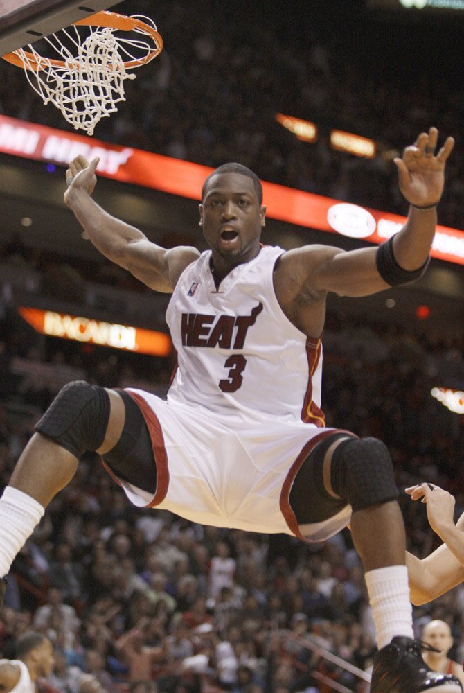 WeAreFPA's tweet photo. Going to miss you @DwyaneWade - thank you for your 13 years! We will never forget my friend! #HeatNation #MiamiHeat https://t.co/srOZMJIuWm