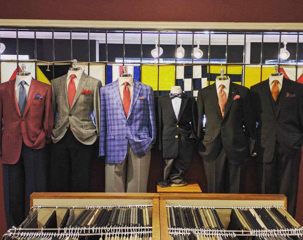 Satels_Sa's tweet photo. Our crew. #canali #oxxford #ferragamo #hickeyfreeman #bestdressedinSA #Satels #sanantonio … https://t.co/sOVv9QLDUs https://t.co/TXzc6peHzr