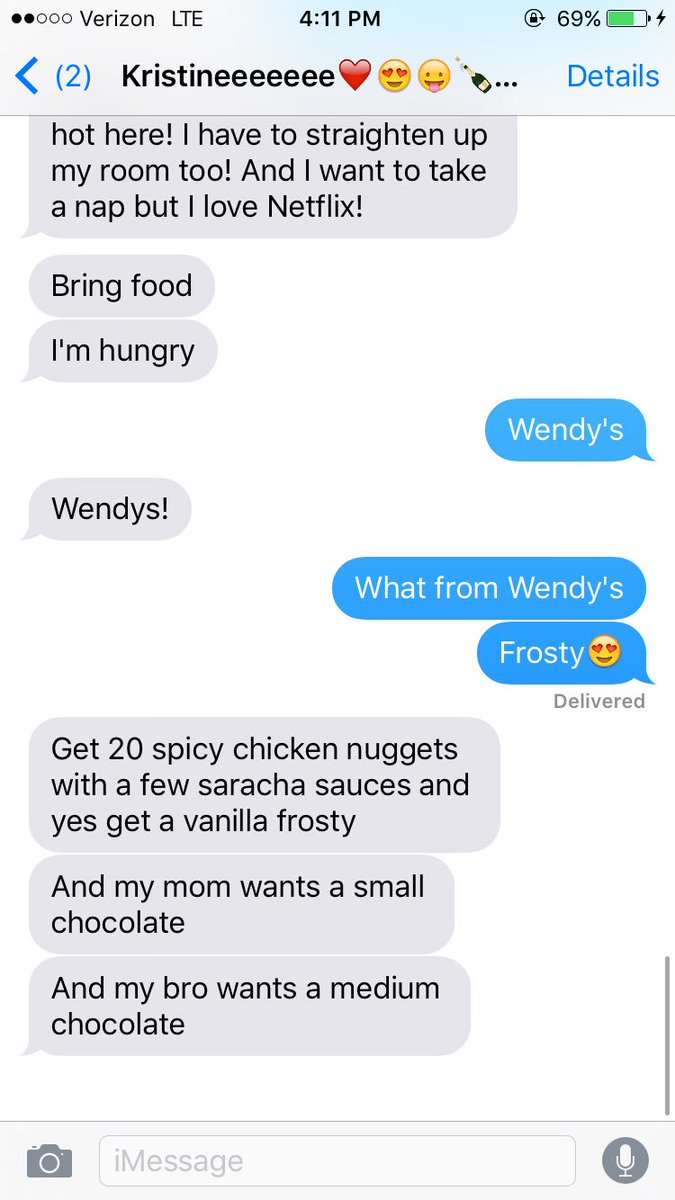 Madison_oo's tweet image. When u try to be nice&amp;amp;offer to bring ur friend food&amp;amp;end up going broke @ Wendys 😂 @_kristine7_  #realfriendship #ihy