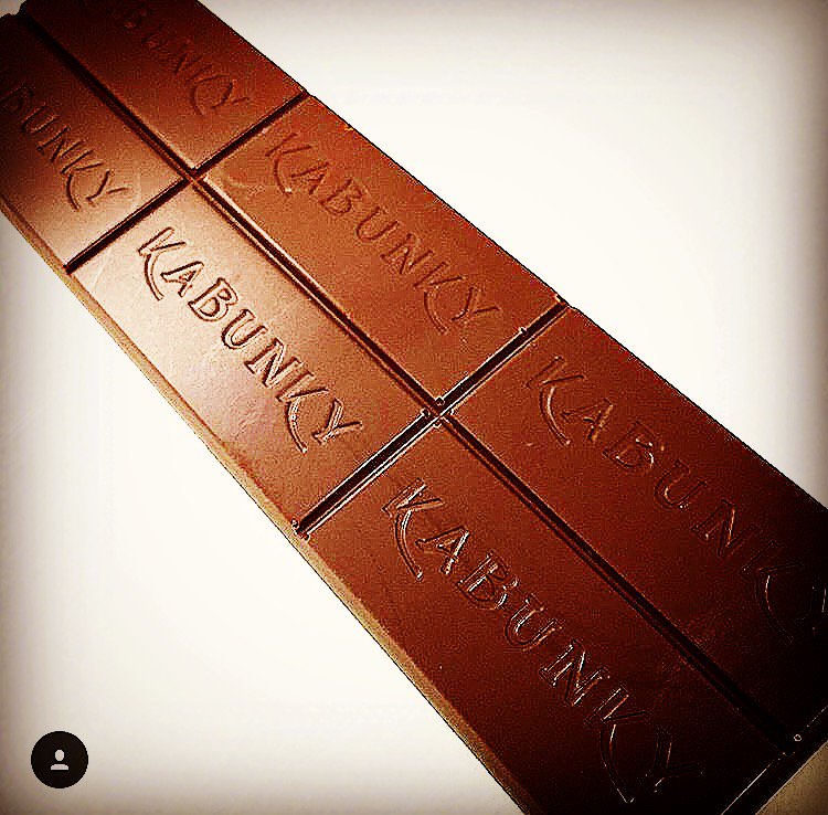 kabunky's tweet photo. We have a good idea on how you can celebrate #WorldChocolateDay #edibles #chocolate #thc #ThursdayThoughts https://t.co/ydZzQwA0Em