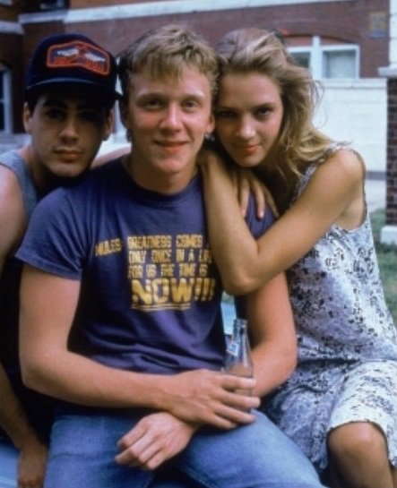 Robert Downey Jr, Anthony Michael Hall, Uma Thurman in Johnny Be Good (1988)