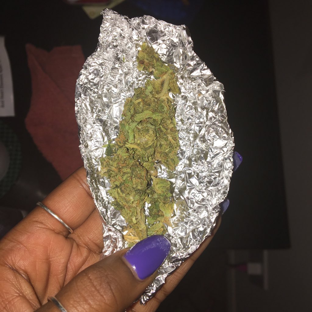 SunflowerPope's tweet image. Bae 🌞