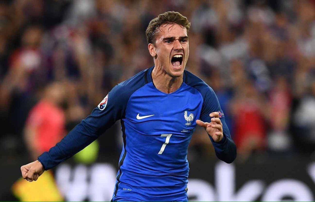 KillerFromParis's tweet photo. La roue tourne toujours #FRAALL https://t.co/sTidPqfGdY