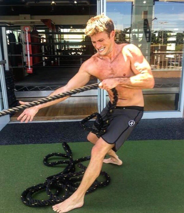 AustereVarlet's tweet image. 