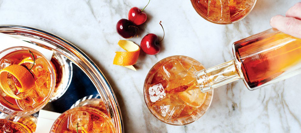 epicurious's tweet image. A quick tip for cocktail hour: here's everything you need to know about bitters. trib.al/IorhCv6