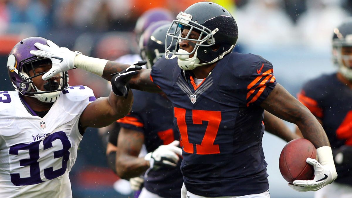 FanSPORTalk's tweet image. Check out Zach Zielinski's take on the ADP of 13 #FantasyFootball players: bit.ly/29x9Y7p