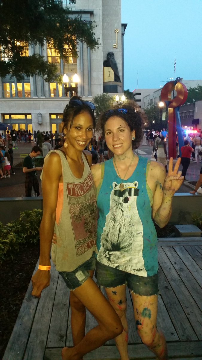 SCFlowArt's tweet photo. Had a wonderful time at #artwalkjax #igersjax #DTJax #hemmingpark #jaxartwalk https://t.co/SJ0lawUVtX