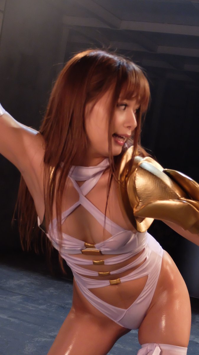 heroinetokusats's tweet photo. 7月22日新商品の先行販売開始！
降魔剣の化身カタナ　巨大昆虫凌辱 
GHOR-62 本編60分 特典10分【監督】式正義【出演】紺野ひかる
#特研入荷情報 #特研特典画像より https://t.co/VtNxWLSt06