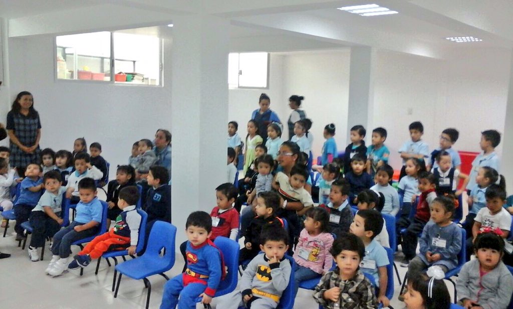 BJAlcaldia's tweet photo. Serv. Médicos y Desarrollo Humano llevaron a cabo teatro guiñol y platica de pediculosis en #CENDIBJ Valle https://t.co/C28y8nYjVC