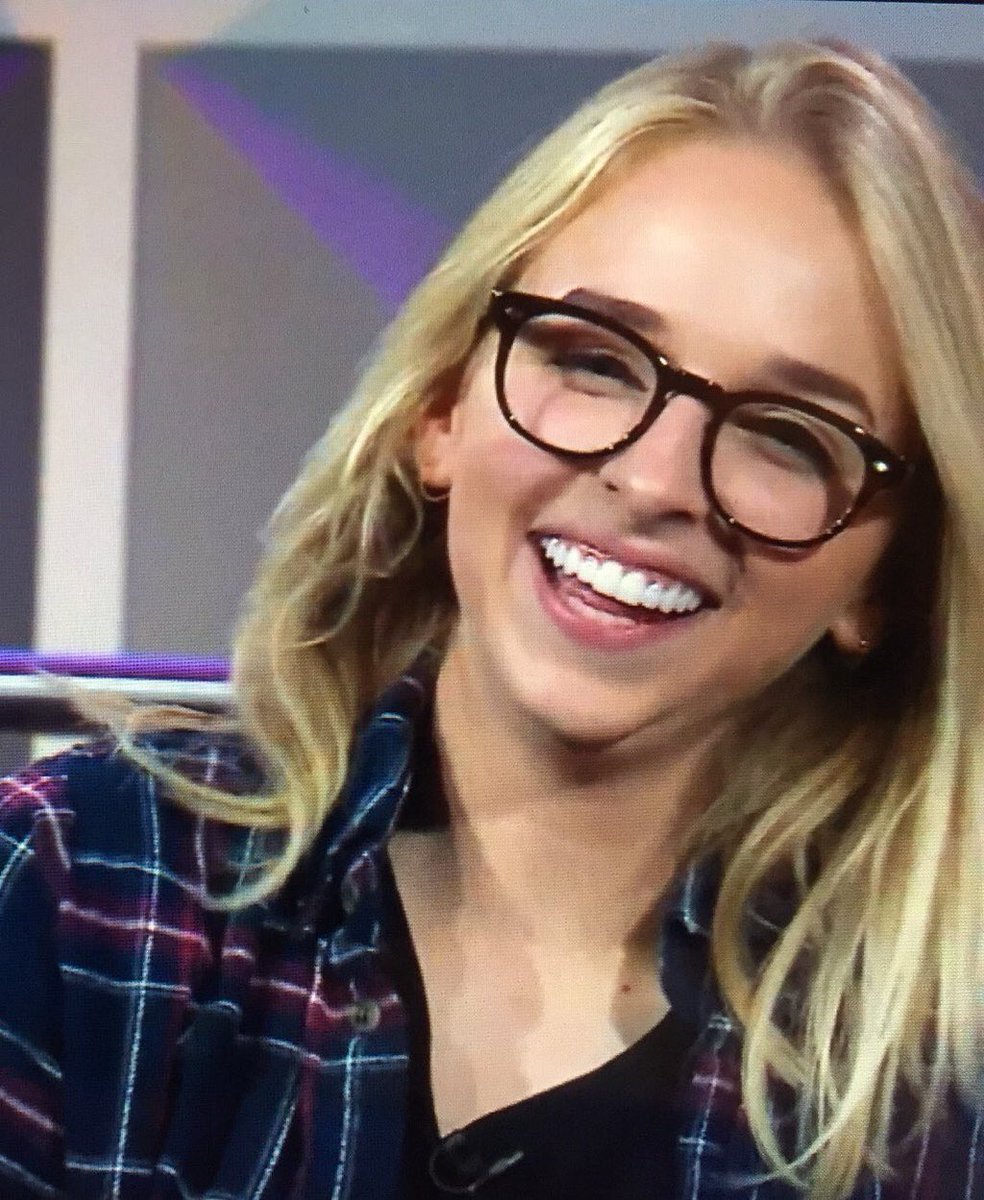 oftenmcallister's tweet photo. let's make this year OUR YEAR!!!! 

my #TeenChoice nominee for #ChoiceFemaleWebStar is @jennmcallister💓 https://t.co/JZxzqAYA5d