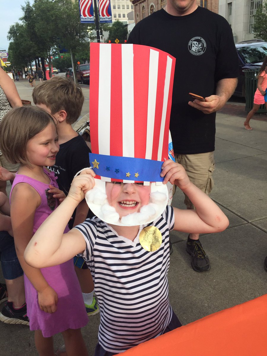 Hamilton_YMCA's tweet photo. The Y table is happening at Alive After 5, bring the kids &amp; have some fun!#HamiltonAA5 @Hamilton_YMCA @FittonFamilyY https://t.co/y5VFO5TBim