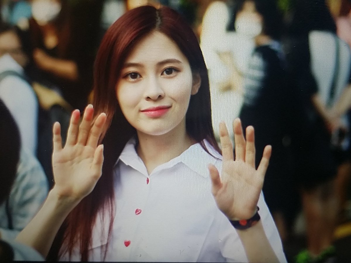 [Kpop]DIA討論區[6] 7.13 YEBIN DAY - 音樂台 - 香港高登討論區