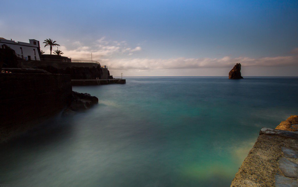 envisionthing's tweet photo. Topaz Madeira via #camcam #Madeira  https://t.co/COLofuCHW2 https://t.co/XYJdtWA1UK