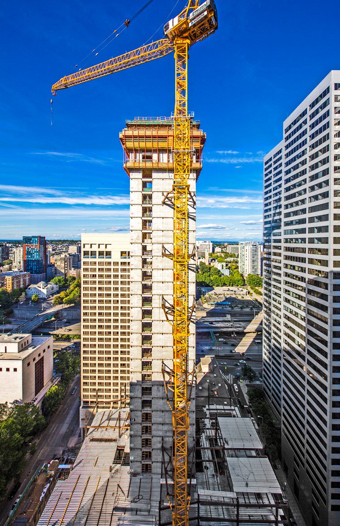 MadisonCntr's tweet photo. Check out our elevator core...almost topped out! https://t.co/DfthpUh9rM