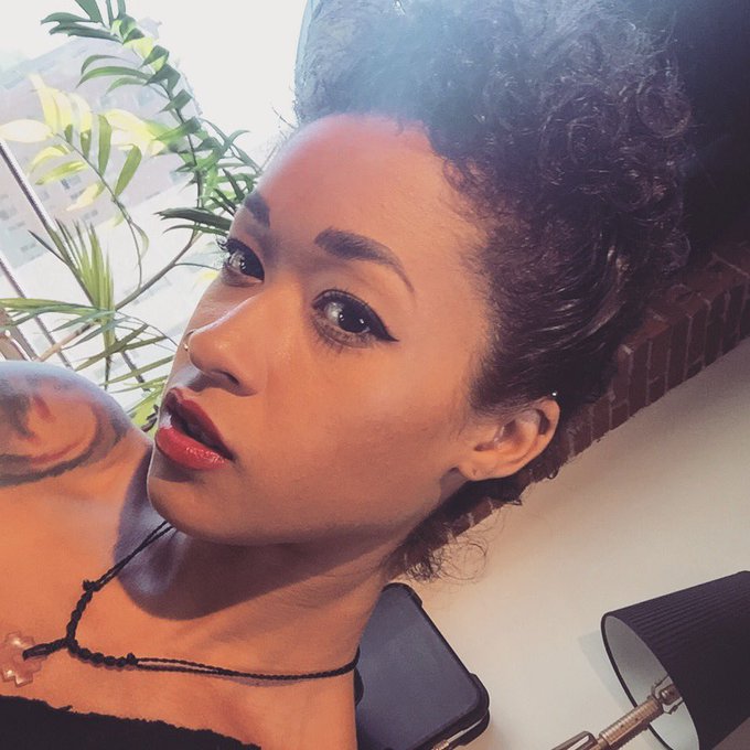 ✨💋✨ https://t.co/N096GYTLFO<a href="/tag/naturalhair"class="tags"><span>#naturalhair</span></a><a href="/tag/naturallight"class="tags"><span>#naturallight</span></a>