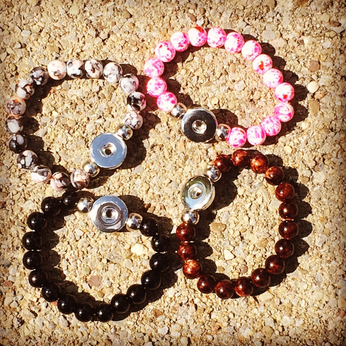 shopLimitlessUS's tweet photo. Our Bracelets are now only $10.99!

Shop 👉 https://t.co/w1kEMuT7Js https://t.co/OAmxnZKxTq