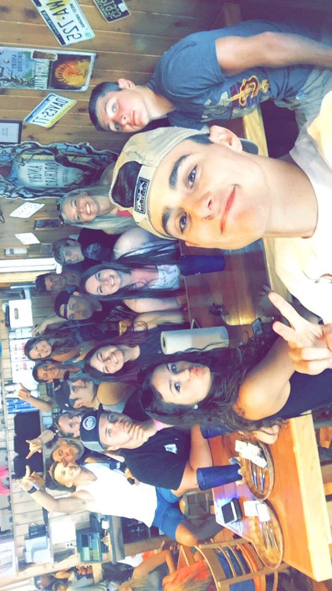 TravisPicqu3t's tweet photo. That's a wrap. What a great time with some great people! #OC2k16 ππβοΈ https://t.co/ZQ7t9Pasla