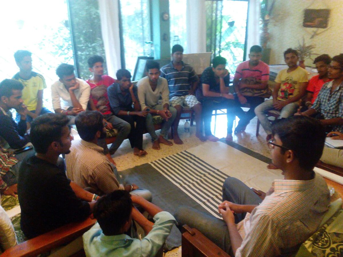 Youth taking country to the next level...AAP Youth Wing (AYW)...<a href="/realvarungupta/">Dr Varun Gupta MD DNB FRCR EDiR DipICRI</a> <a href="/AAPMaharashtra/">AAP महाराष्ट्र</a> @sumitsinghaap