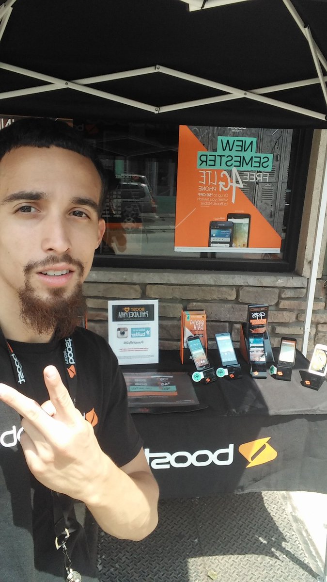 Boostmobilehct's tweet photo. Come see what's happening at #boostmobile over here at 3114 N. Front st. Come save some big money $$ on a new phone📱 https://t.co/pFUfbXg10J