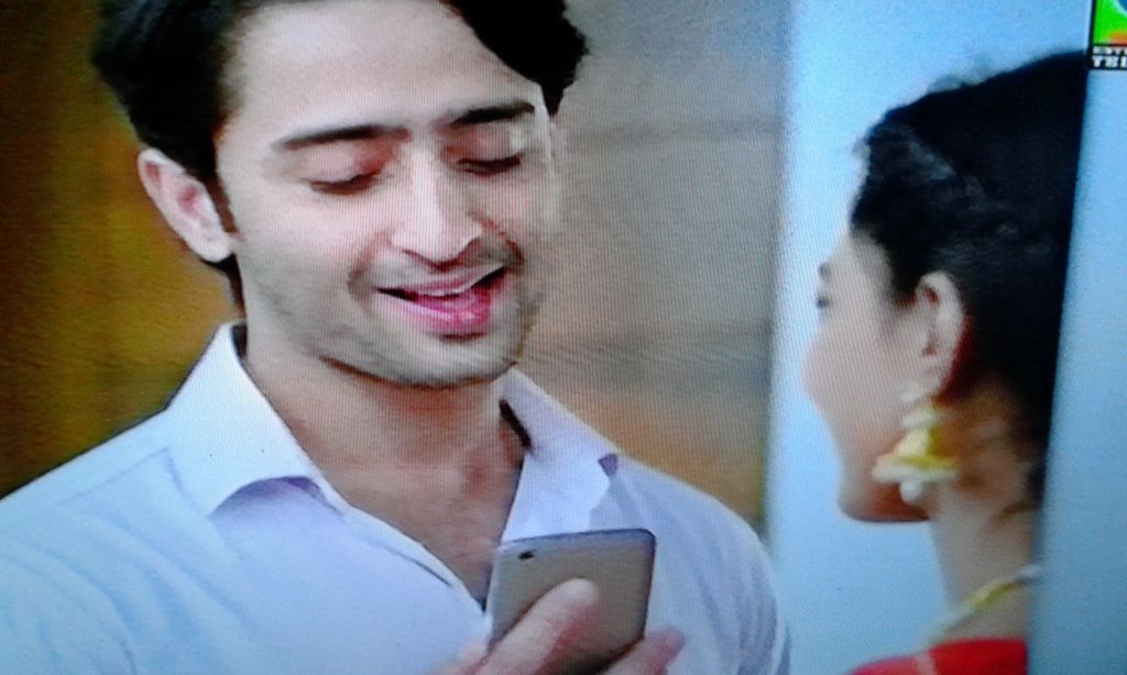 PravasinPradhan's tweet photo. #Shades of Devakshi
Dono ne ek dusre par Jadoo Kia he aur hum par v.
#Devakshi #magic😂😂💑
@Shaheer_S @IamEJF 
#krpkab https://t.co/yKuiqSnZvX