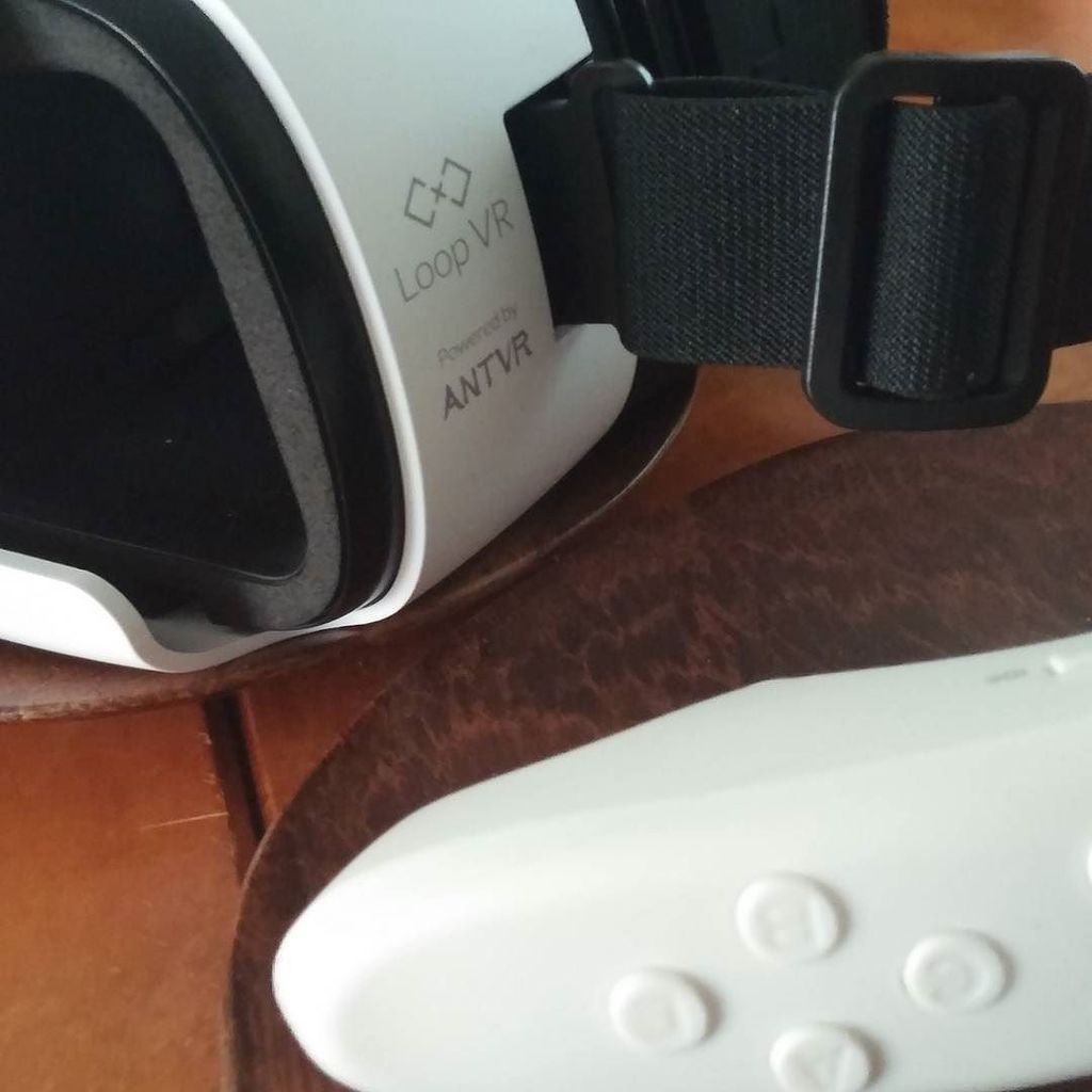 store_mods's tweet image. Excited to test out @oneplus #loopvr!

#behindthescenes #shopify #vr #virtualreality #andr… ift.tt/2aiH4bb