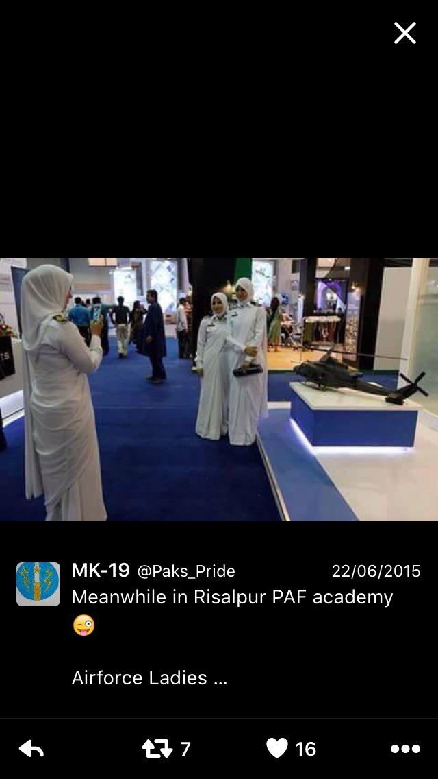 anm0l_786's tweet photo. SSG commando who can't differentiate between Air Force and Naval ladies and 2ndly its IDEAS 2014 not Risalpur https://t.co/60obISvGPR